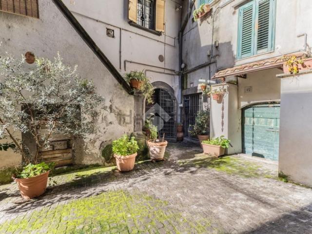 Appartamento in vendita di 80 m² in Vicolo del Paradiso, 16