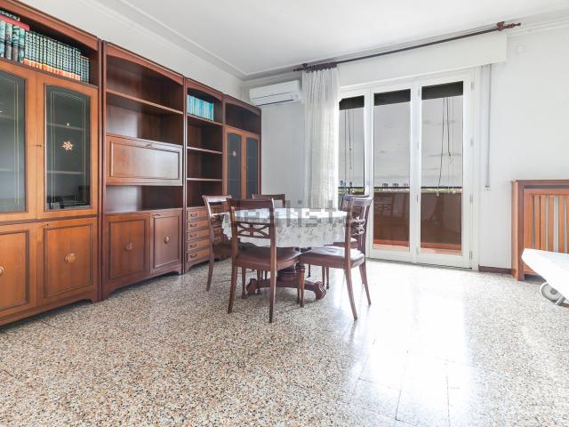 Appartamento in vendita di 80 m² in Via Teano, 21