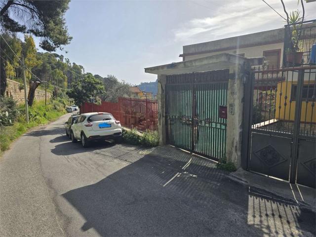 Appartamento in vendita di 80 m² in Via Torrente d&apos Inverno, 118