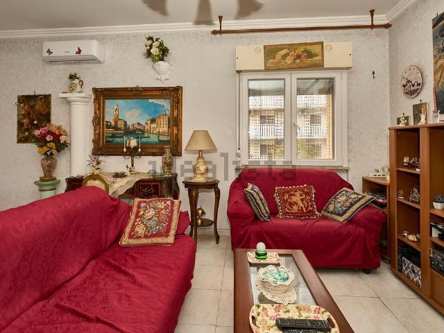Appartamento in vendita di 80 m² in Via Traunreut, 39