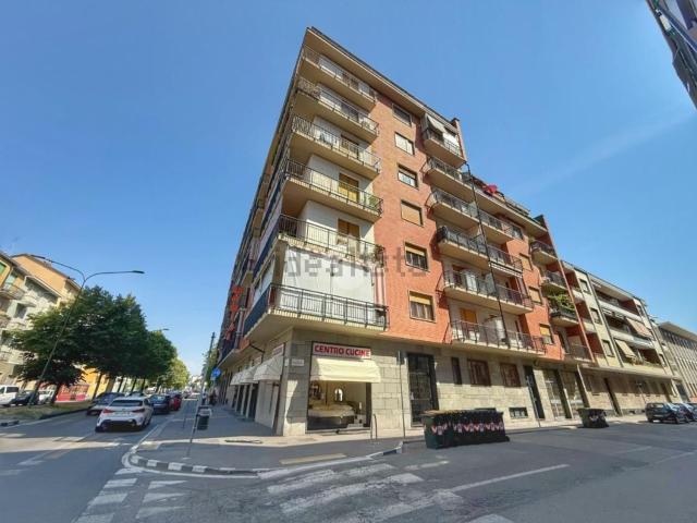 Appartamento in vendita di 80 m² in Via Traversella, 1