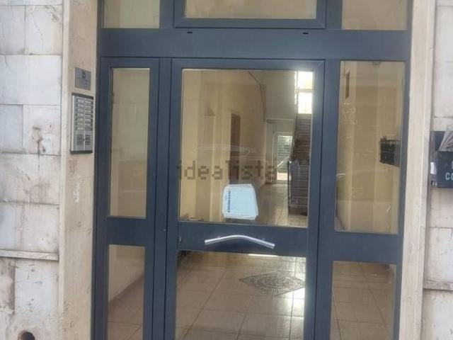Appartamento in vendita di 80 m² in Via Trieste, 12