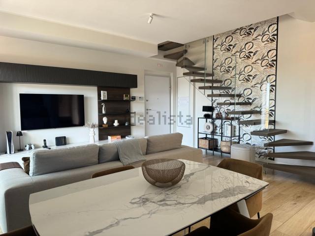 Appartamento in vendita di 80 m² in Via Tuscolana, 1709