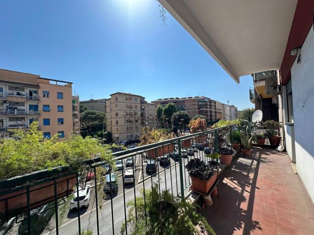 Appartamento in vendita di 80 m² in Via Tuscolana, 747