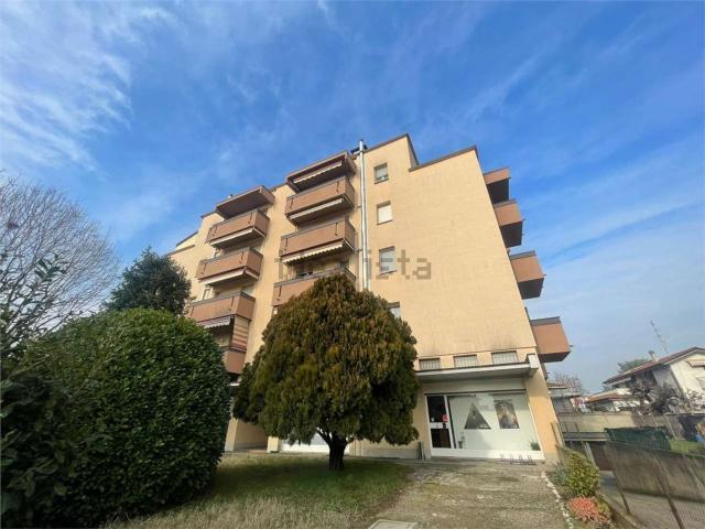 Appartamento in vendita di 80 m² in Via V. Alfieri, 12