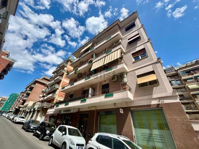 Appartamento in vendita di 80 m² in Via Vacuna