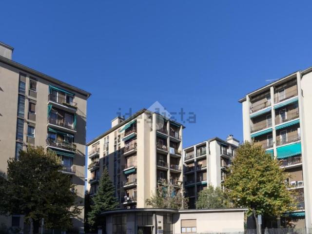 Appartamento in vendita di 80 m² in Via Valassina, 45