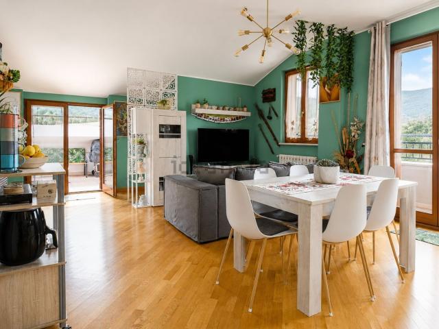 Appartamento in vendita di 80 m² in Via Valiano