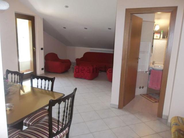 Appartamento in vendita di 80 m² in Via Variante Tiburtina Valeria
