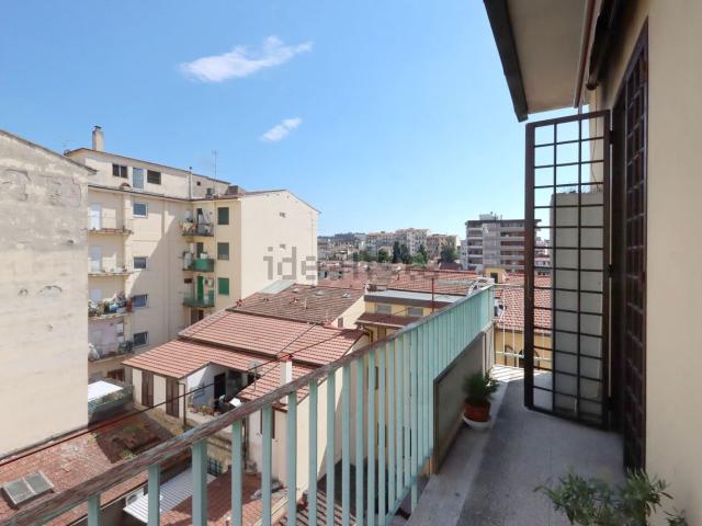 Appartamento in vendita di 80 m² in Via Vincenzo Bellini
