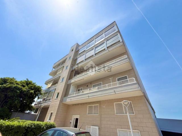 Appartamento in vendita di 80 m² in Via Vincenzo Bellini, 5