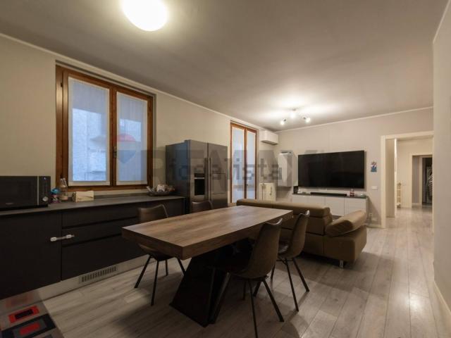 Appartamento in vendita di 80 m² in Via Vincenzo Moietta, 9