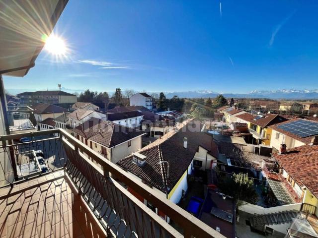 Appartamento in vendita di 80 m² in Via Villa di Mont Pascal