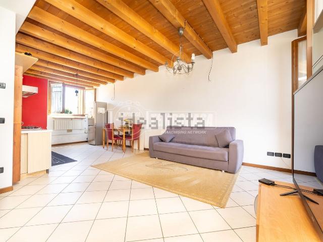 Appartamento in vendita di 80 m² in Via Visconti