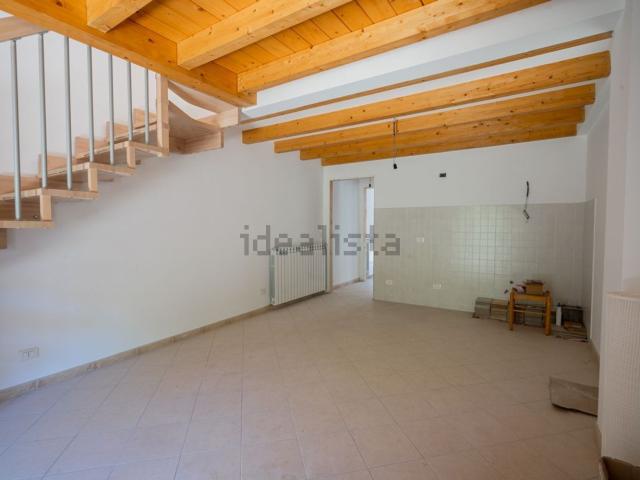 Appartamento in vendita di 80 m² in Via Viterbo, 971