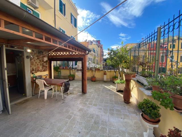 Appartamento in vendita di 80 m² in Via Achille Grandi