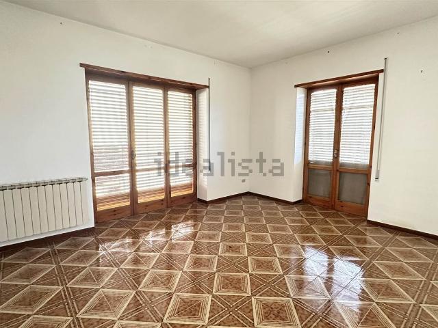Appartamento in vendita di 80 m² in Via Ada Negri