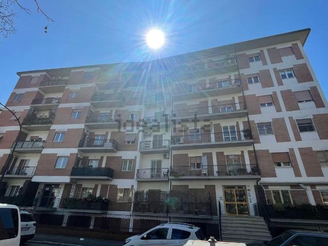 Appartamento in vendita di 80 m² in Via Adamello, 8