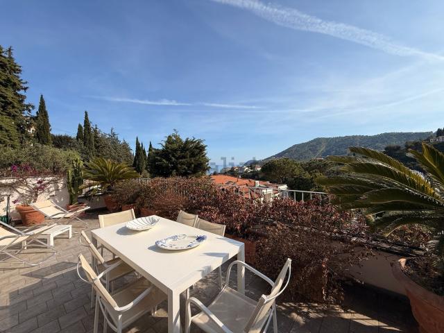 Appartamento in vendita di 80 m² in Via Adelasia