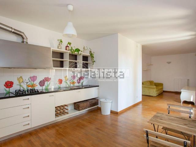 Appartamento in vendita di 80 m² in Via Aleardo Aleardi, 8