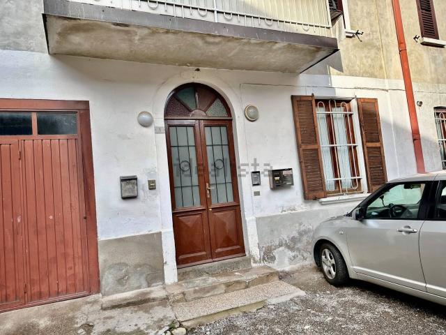 Appartamento in vendita di 80 m² in Via alessandro manzoni