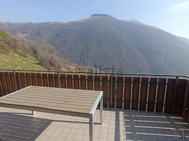Appartamento in vendita di 80 m² in Via Amora Bassa