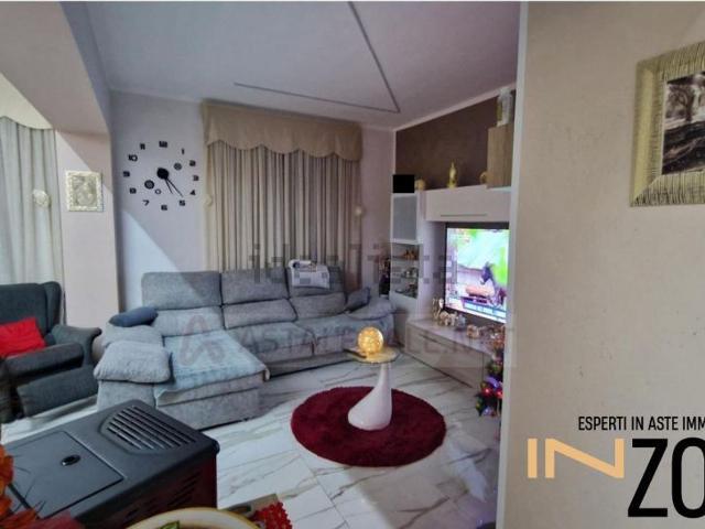 Appartamento in vendita di 80 m² in Via Amleto Contucci, 2