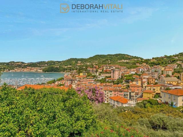 Appartamento in vendita di 80 m² in Via Andrea Doria, 54