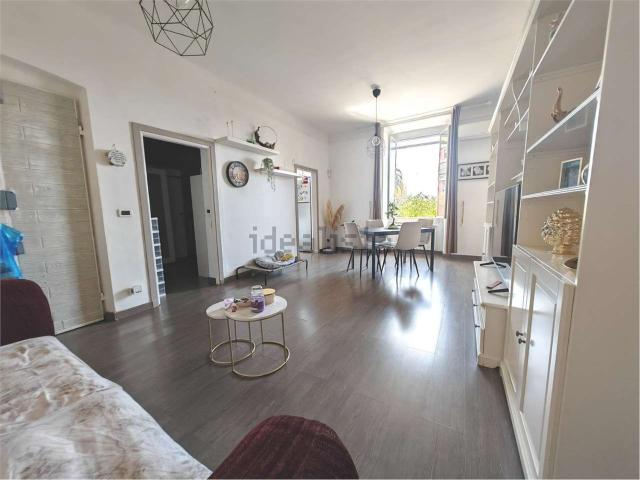 Appartamento in vendita di 80 m² in Via Antica Romana di Pegli, 8