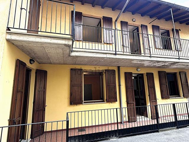Appartamento in vendita di 80 m² in Via Antonio Locatelli, 11
