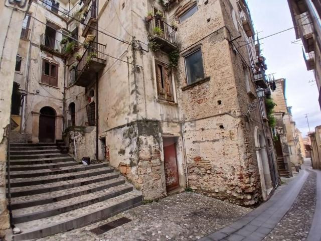 Appartamento in vendita di 80 m² in Via Argento Gaetano, 1
