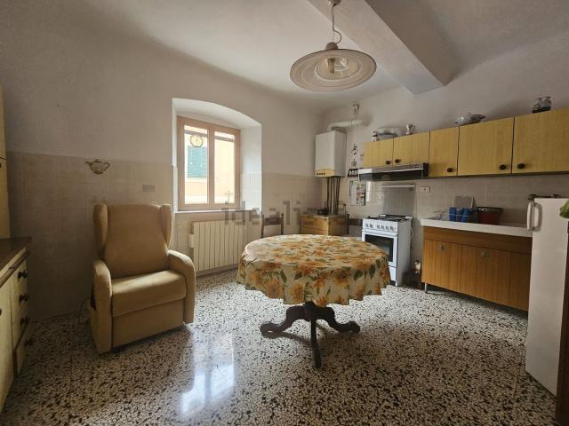 Appartamento in vendita di 80 m² in Via Baiarda