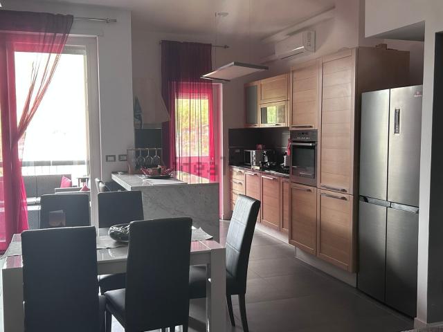 Appartamento in vendita di 80 m² in Via Baldo degli Ubaldi, 372