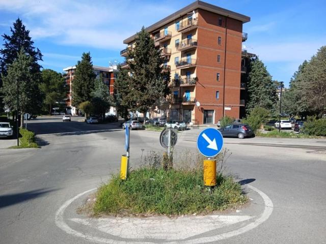 Appartamento in vendita di 80 m² in Via C. Menotti, 80
