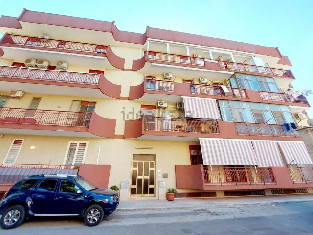 Appartamento in vendita di 80 m² in Via C. Cattaneo
