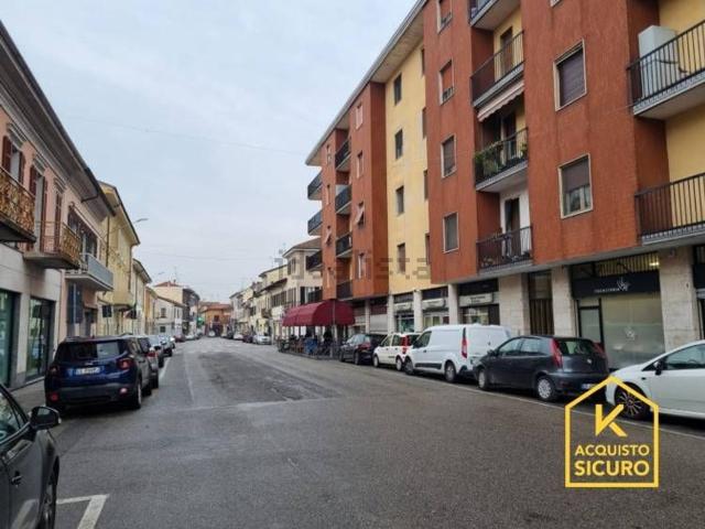 Appartamento in vendita di 80 m² in Via C. Lavatelli