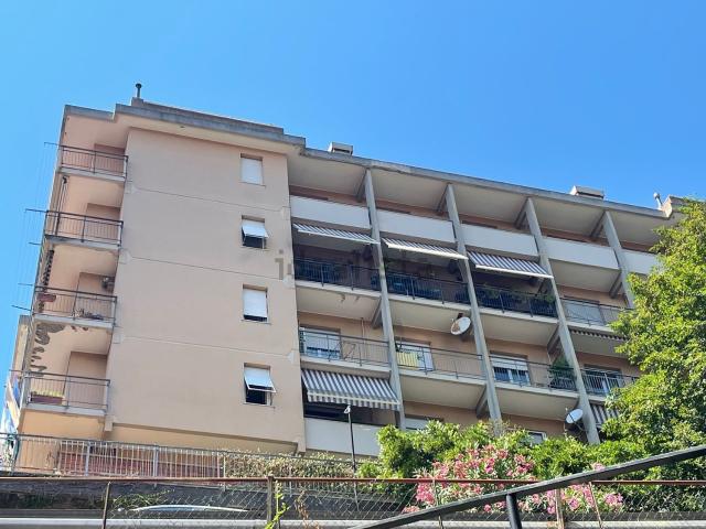 Appartamento in vendita di 80 m² in Via Campomorone