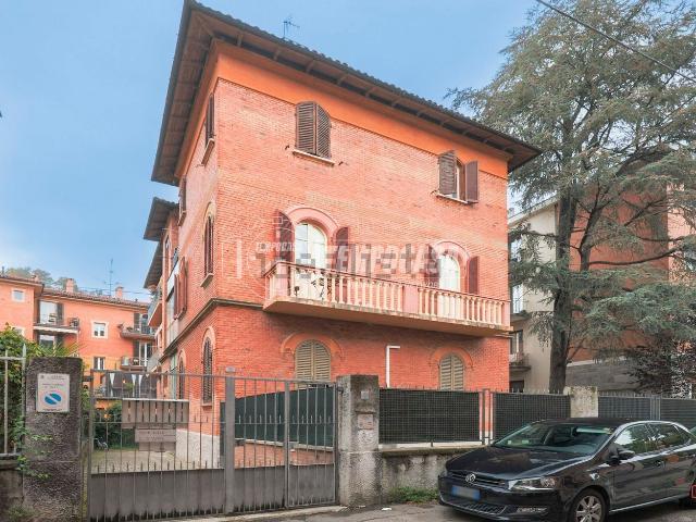 Appartamento in vendita di 80 m² in Via Carlo Francesco Dotti