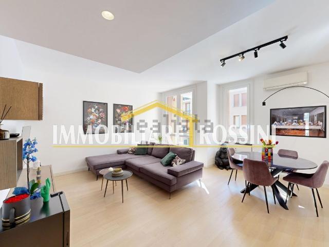 Appartamento in vendita di 80 m² in Via Carlo Robbioni, 8