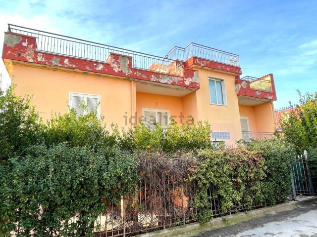 Appartamento in vendita di 80 m² in Via Carrarone, 45