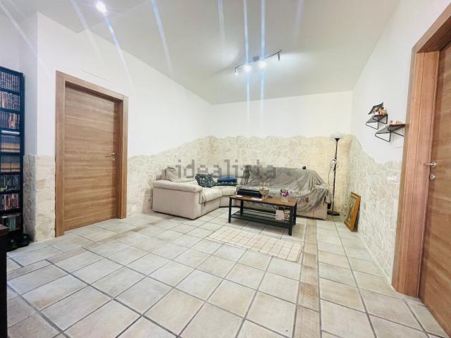 Appartamento in vendita di 80 m² in Via Casamassima, 70
