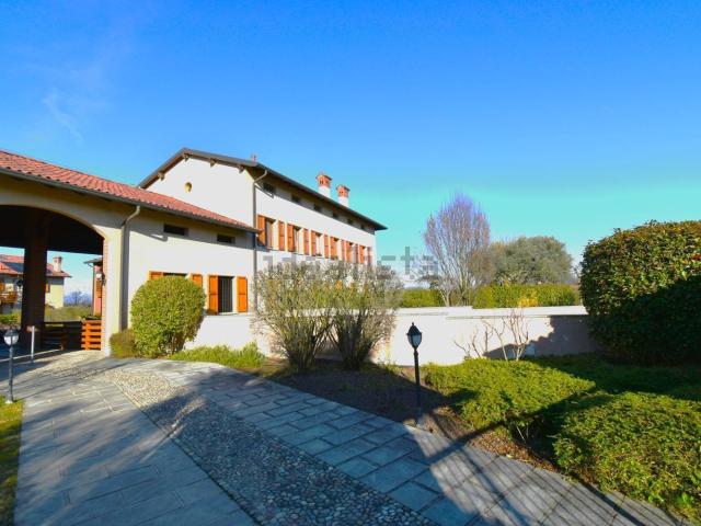 Appartamento in vendita di 80 m² in Via Cascina Castellazzo 1, 1