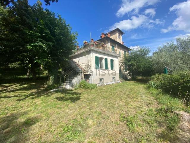 Appartamento in vendita di 80 m² in Via Casettana, 21
