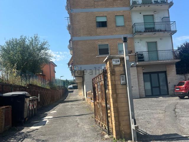 Appartamento in vendita di 80 m² in Via Casilina, 130