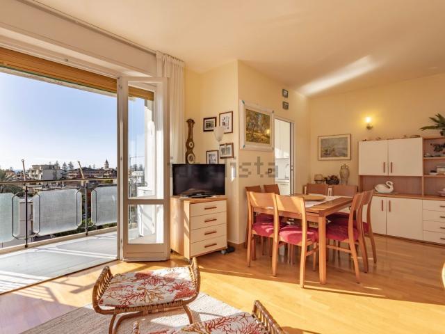 Appartamento in vendita di 80 m² in Via Cavour, 12