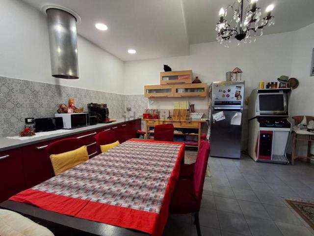 Appartamento in vendita di 80 m² in Via Cerretana