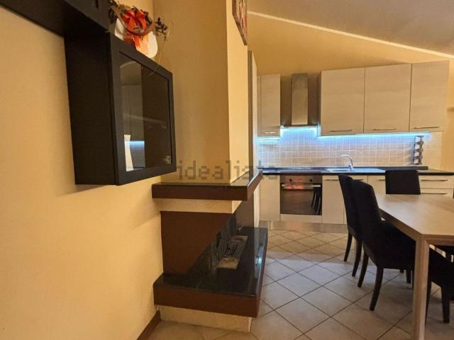 Appartamento in vendita di 80 m² in Via Cesare Battisti