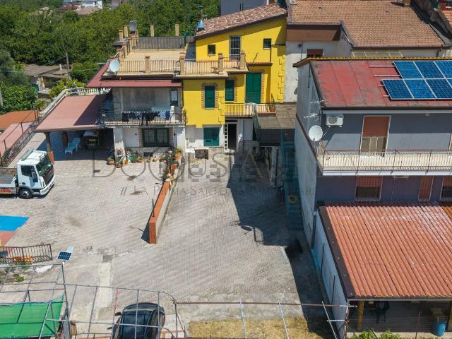 Appartamento in vendita di 80 m² in Via Ciro Menotti, 2
