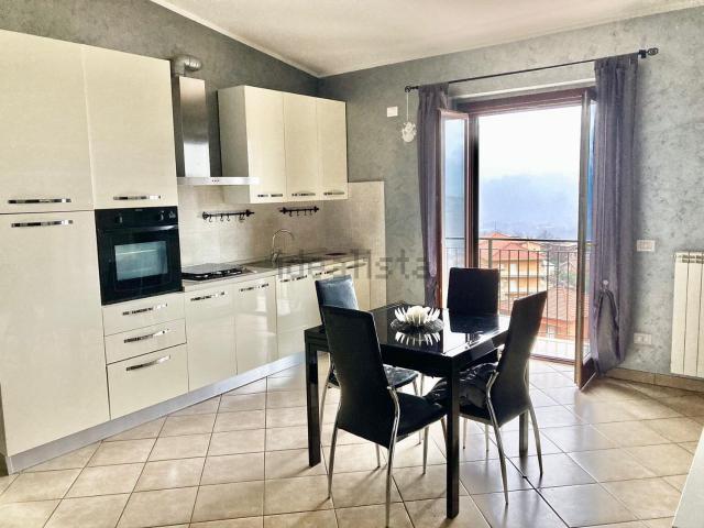 Appartamento in vendita di 80 m² in Via Colle Michelangelo, 39