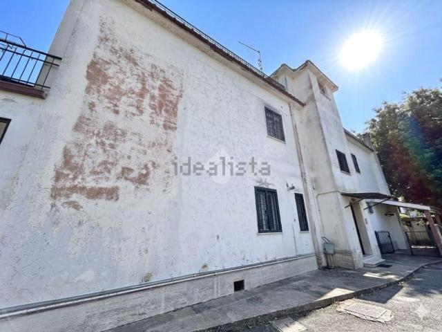 Appartamento in vendita di 80 m² in Via Corrado Parona, 143